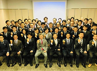 整骨院業界で有名な会員制せたがや整骨院と同じシステムの施術が受けられます